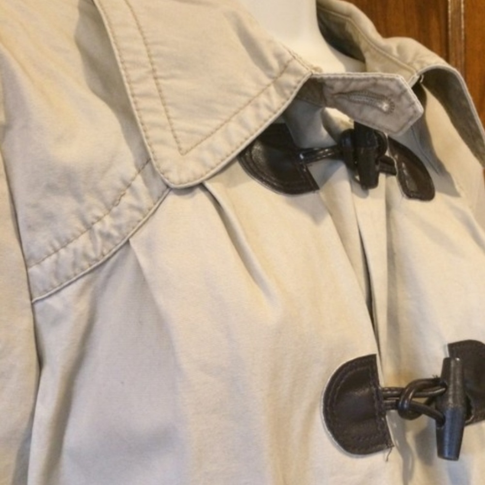 Khaki Toggle Light Jacket - Picture 2 of 4